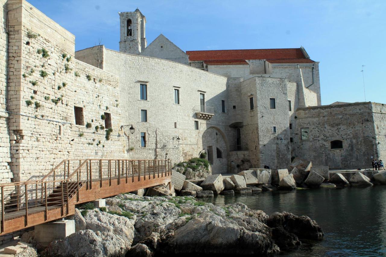 Historic Apulia Old Town Stone House With Private Patio *