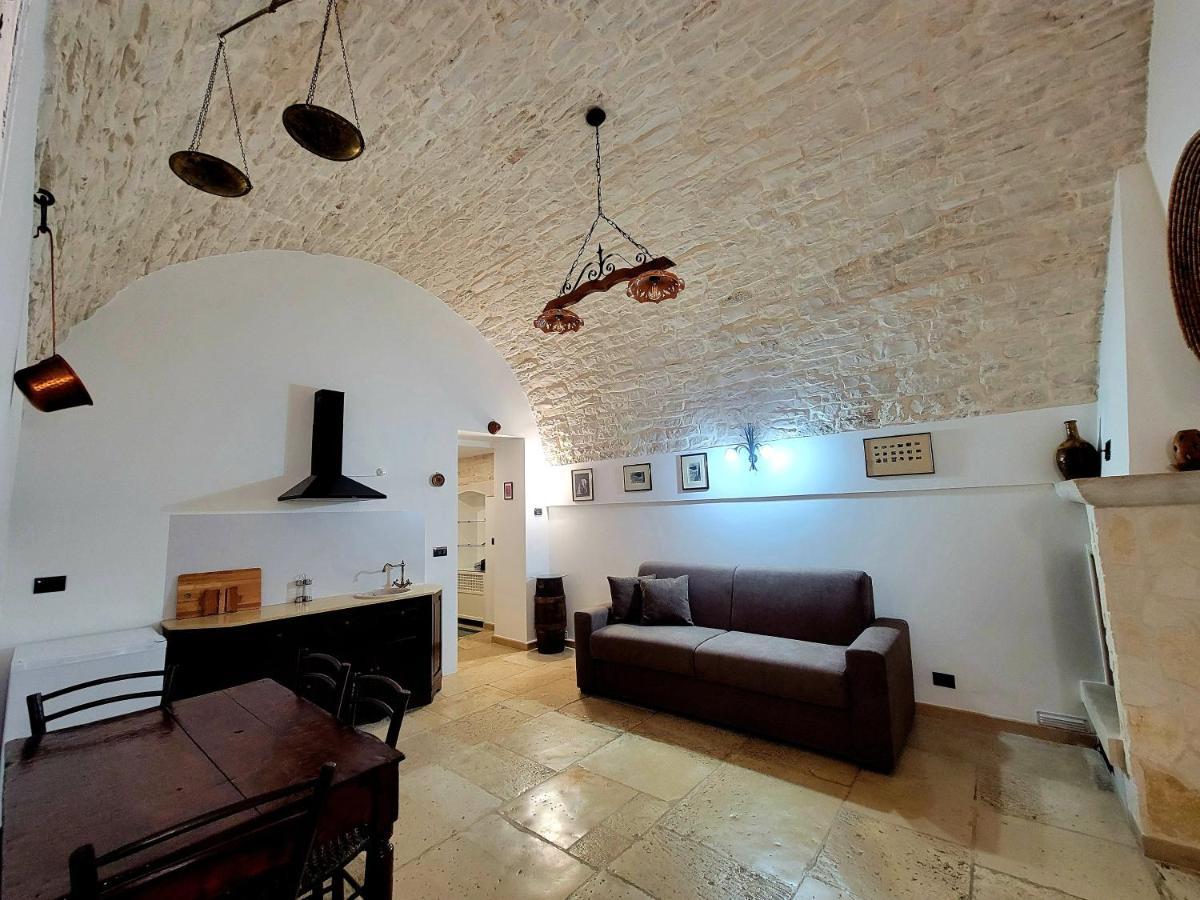 Apartment Historic Apulia Old Town Stone House With Private Patio