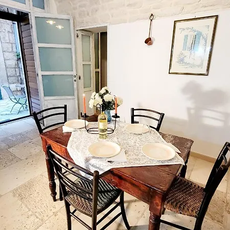 Giovinazzo Historic Apulia Old Town Stone House With Private Patio Apartment Exterior photo