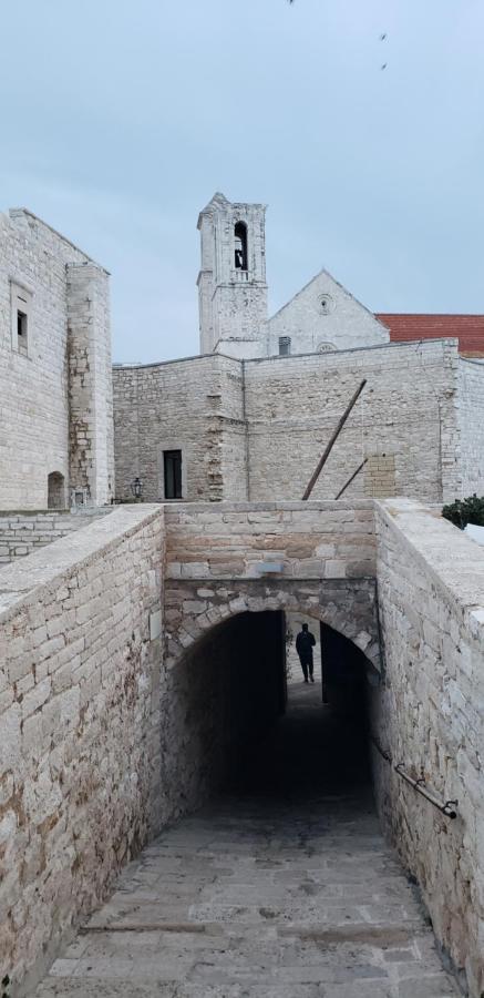 Apartment Historic Apulia Old Town Stone House With Private Patio