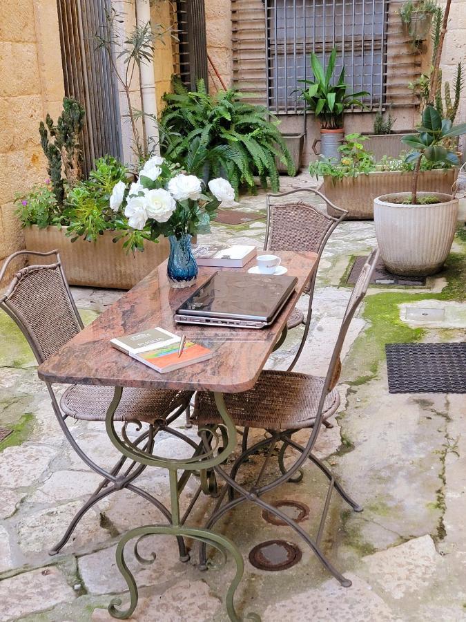 Historic Apulia Old Town Stone House With Private Patio Apartment